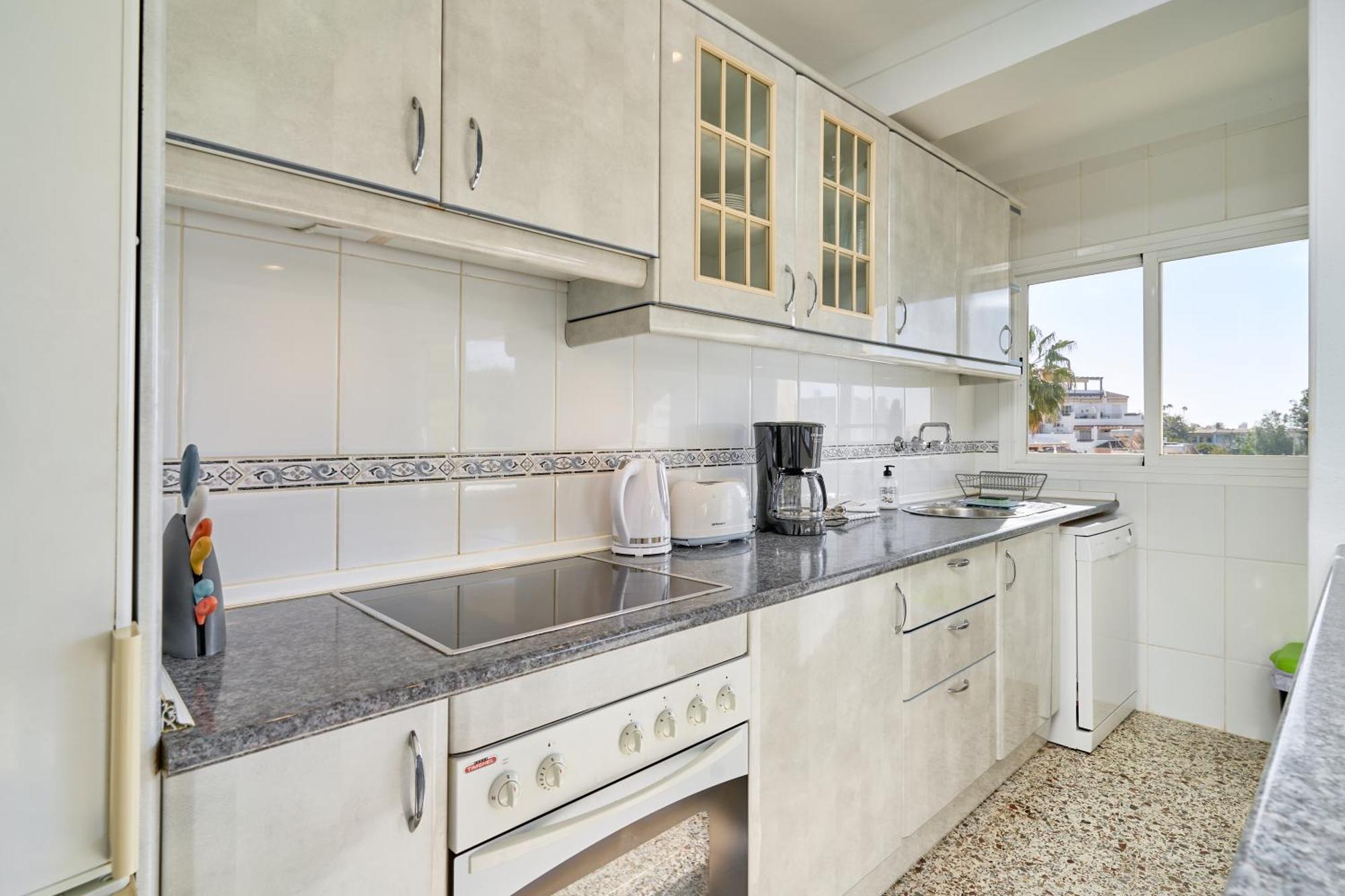 Bright And Spacious 2 Bed Apt Nerja Extérieur photo
