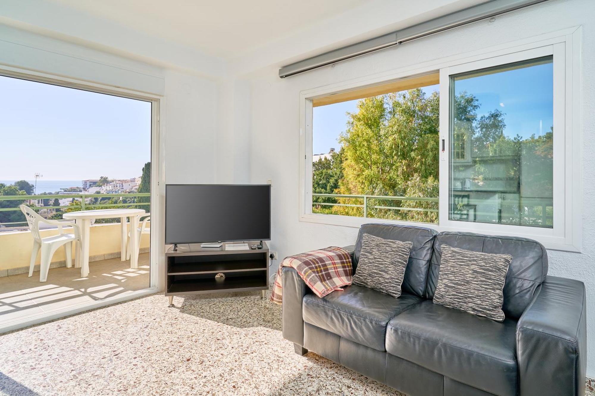 Bright And Spacious 2 Bed Apt Nerja Extérieur photo